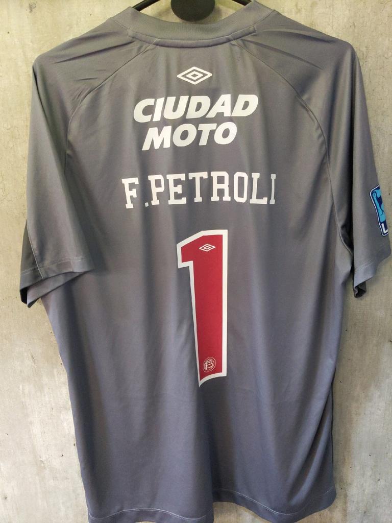Franco Petroli vs Riestra
